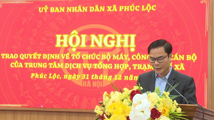 UBND xã tổ chức Hội nghị trao Quyết định về tổ chức bộ máy, công tác cán bộ của Trung tâm Dịch vụ tổng hợp và Trạm Y tế xã- Ảnh 2.