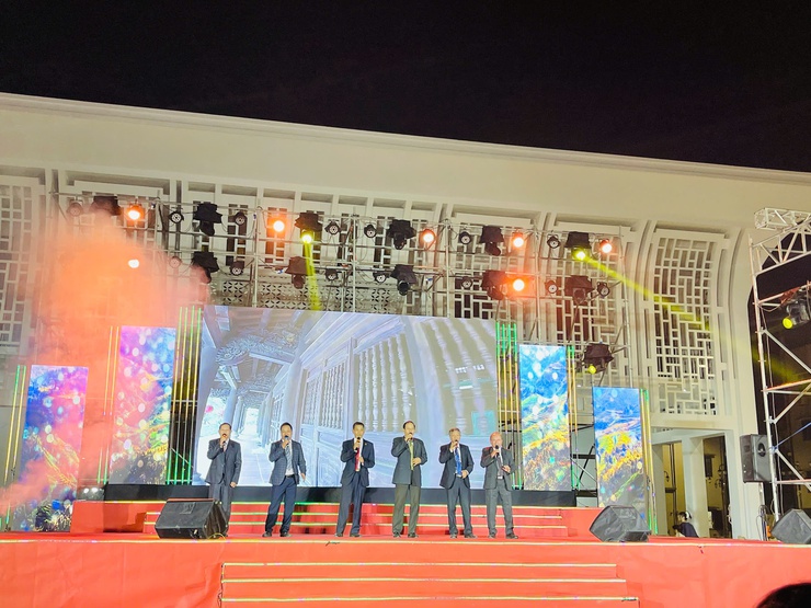 XÃ SÓC SƠN TỔ CHỨC THÀNH CÔNG
Chương trình nghệ thuật Chào năm mới 2026; Chào mừng đại hội Đảng toàn quốc lần thứ XVI, NHIỆM KÌ 2026 - 2031- Ảnh 12.