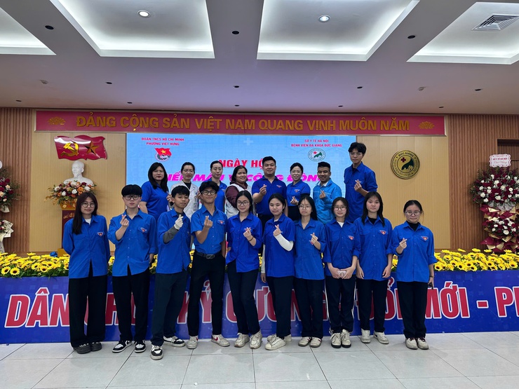 Ngày hội hiến máu vì cộng đồng "Giọt máu cho đi - Cuộc đời ở lại"- Ảnh 8.