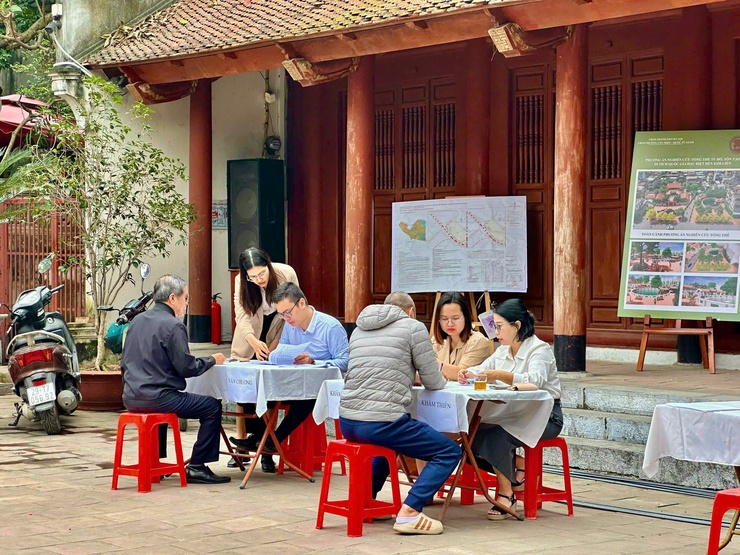 UBND PHƯỜNG VĂN MIẾU – QUỐC TỬ GIÁM TRIỂN KHAI TẶNG QUÀ CHO ĐỐI TƯỢNG CHÍNH SÁCH NHÂN DỊP ĐẠI HỘI ĐẢNG TOÀN QUỐC LẦN THỨ XIV VÀ TẾT NGUYÊN ĐÁN BÍNH NGỌ 2026- Ảnh 2.