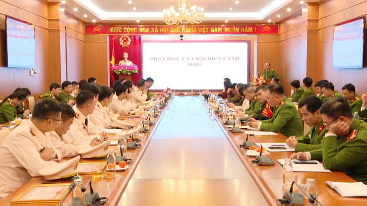 Công an xã Thanh Trì: “Lá chắn” bảo vệ bình yên cuộc sống- Ảnh 5.