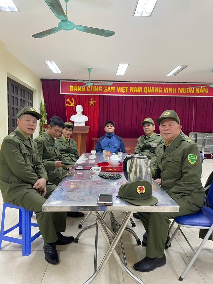 Phường Ngọc Hà tăng cường tuần tra bảo đảm an ninh, trật tự dịp Tết Dương lịch 2026- Ảnh 3.