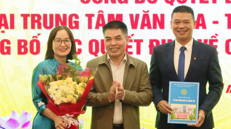 UBND xã Thanh Trì: Công bố Quyết định thành lập Trung tâm Dịch vụ tổng hợp và các Quyết định bổ nhiệm, bổ nhiệm lại cán bộ- Ảnh 2.