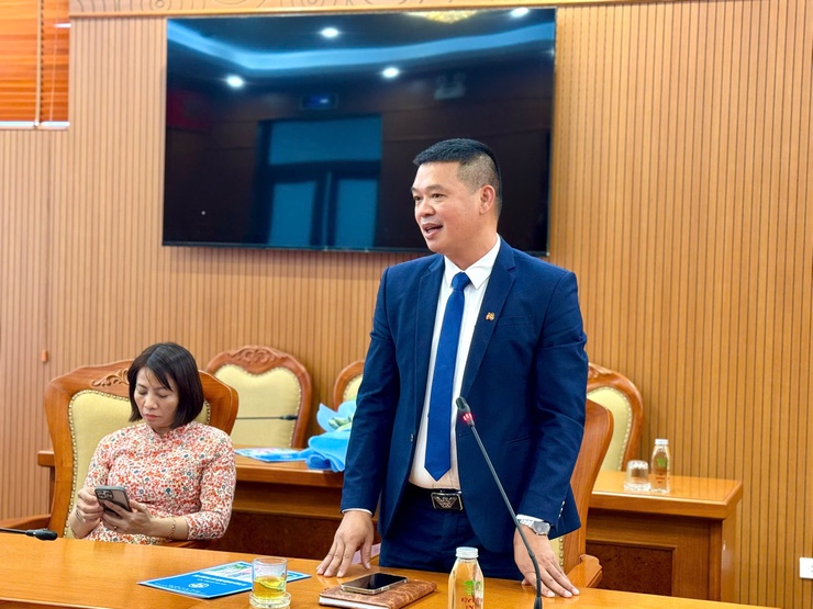 UBND xã Thanh Trì: Công bố Quyết định thành lập Trung tâm Dịch vụ tổng hợp và các Quyết định bổ nhiệm, bổ nhiệm lại cán bộ- Ảnh 6.