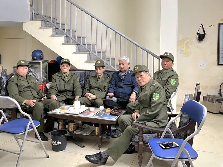 Phường Ngọc Hà tăng cường tuần tra bảo đảm an ninh, trật tự dịp Tết Dương lịch 2026- Ảnh 2.