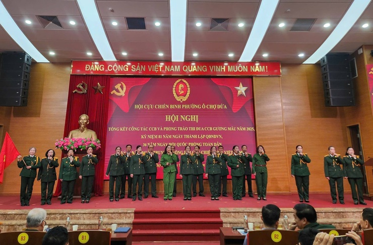 Tổng kết công tác Cựu chiến binh và phong trào thi đua CCB gương mẫu năm 2025 Phường Ô Chợ Dừa- Ảnh 9.