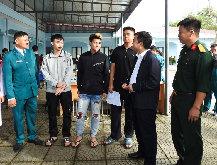 XÃ TRUNG GIÃ: CÔNG TÁC KHÁM SƠ TUYỂN NGHĨA VỤ QUÂN SỰ NĂM 2026 NGHIÊM TÚC, CHẶT CHẼ, ĐÚNG QUY TRÌNH- Ảnh 1.