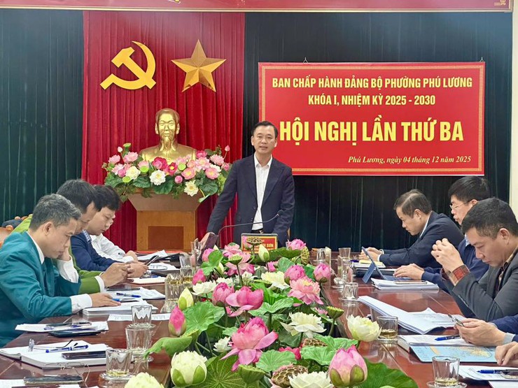 Phường Phú Lương tổ chức hội nghị lần thứ Ba BCH Đảng bộ khoá I, nhiệm kỳ 2025 - 2030- Ảnh 3.
