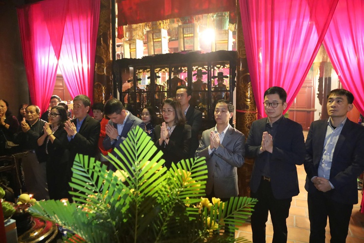 &nbsp;LỄ DÂNG HƯƠNG TƯỞNG NIỆM NGÀY HÓA ĐỨC THÁNH KHỎA BA SƠN- Ảnh 11.