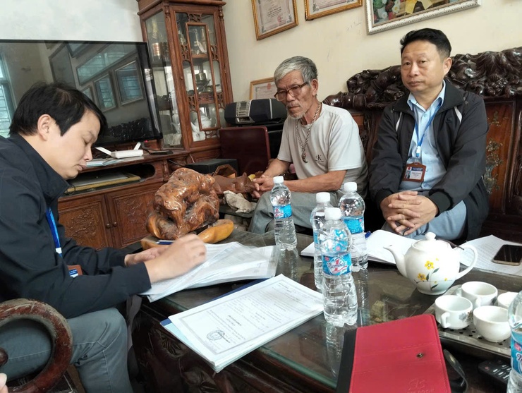 Phú Nghĩa: Đội kiểm tra liên ngành 178 kiểm tra các cơ sở kinh doanh dịch vụ trên địa bàn- Ảnh 2. Phú Nghĩa: Đội kiểm tra liên ngành 178 kiểm tra các cơ sở kinh doanh dịch vụ trên địa bàn- Ảnh 2.