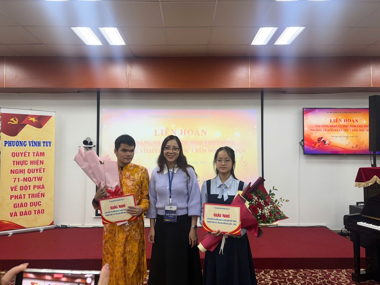 Vĩnh Tuy rộn ràng Liên hoan tài năng nhạc cụ học sinh phổ thông lần thứ I- Ảnh 10.