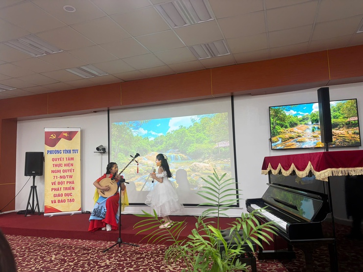 Vĩnh Tuy rộn ràng Liên hoan tài năng nhạc cụ học sinh phổ thông lần thứ I- Ảnh 5.