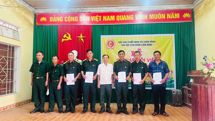 Kỷ niệm 36 năm ngày thành lập Hội Cựu chiến binh Việt Nam (6/12/1989 - 6/12/2025)- Ảnh 2.