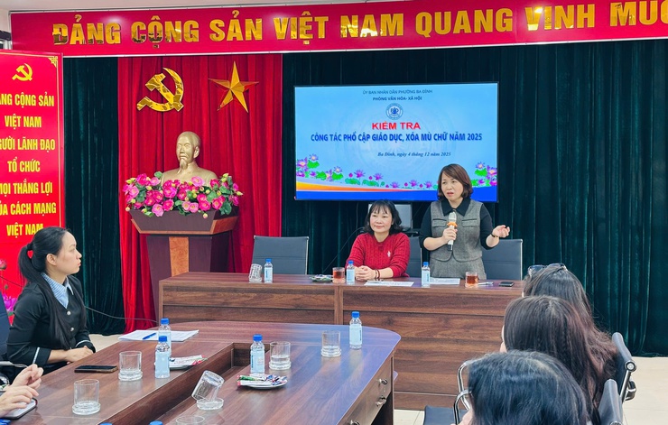 PHƯỜNG BA ĐÌNH: KIỂM TRA CÔNG TÁC PHỔ CẬP GIÁO DỤC VÀ XOÁ MÙ CHỮ NĂM 2025- Ảnh 4.