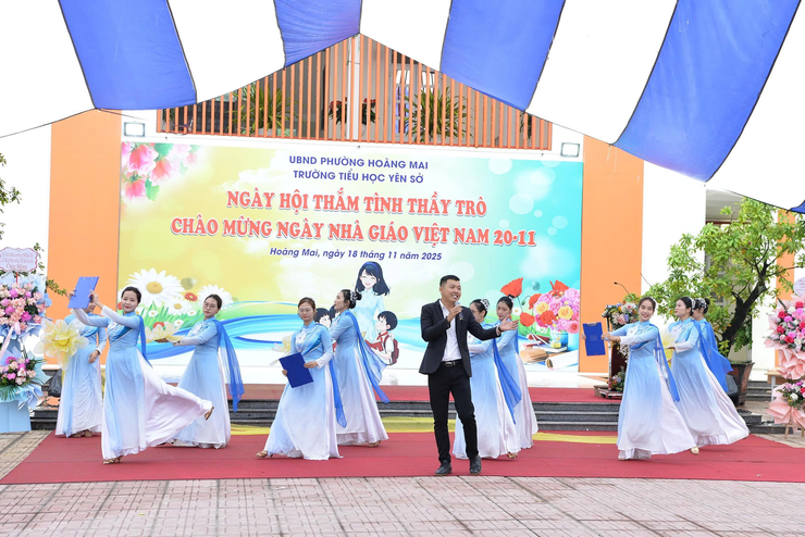 Trường Tiểu học Yên Sở long trọng tổ chức Ngày hội thắm tình thầy trò chào mừng kỷ niệm 43 năm Ngày Nhà giáo Việt Nam 20/11- Ảnh 3.