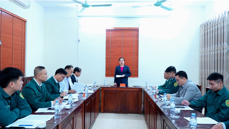 Đồng chí Bí thư Đảng ủy xã dự kiểm điểm, đánh giá, xếp loại tập thể, cá nhân tại Chi bộ Ban Chỉ huy Quân sự xã- Ảnh 1.