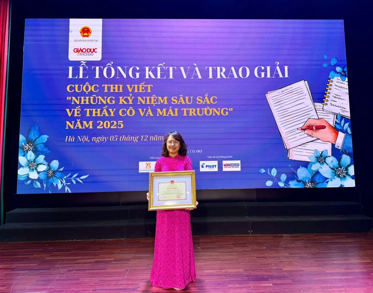 Cô giáo Quách Thị Phương Thanh (TH Đại Yên) đạt giải Nhì cuộc thi viết “Những kỷ niệm sâu sắc về Thầy, Cô và mái trường"- Ảnh 2.