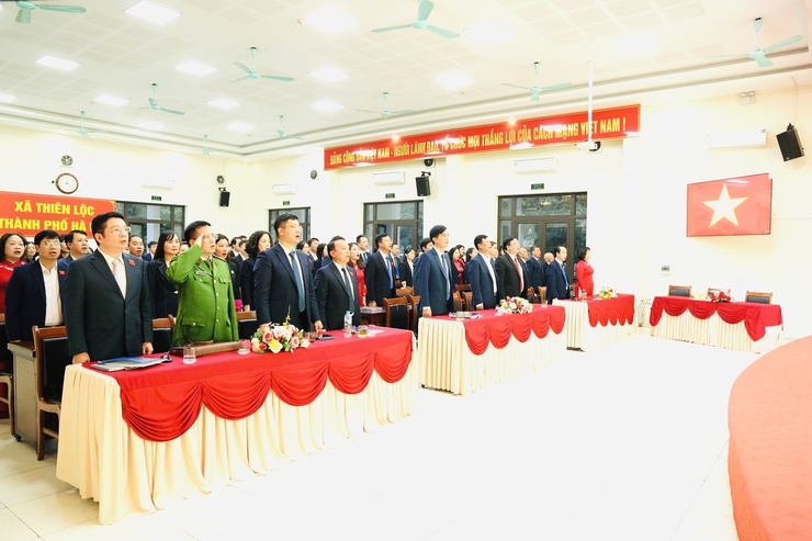 Kỳ họp thứ Hai HĐND xã Thiên Lộc khóa I, nhiệm kỳ 2021-2026 diễn ra thành công tốt đẹp:&nbsp;Khẳng định nỗ lực vươn lên của địa phương mới thành lập- Ảnh 1.