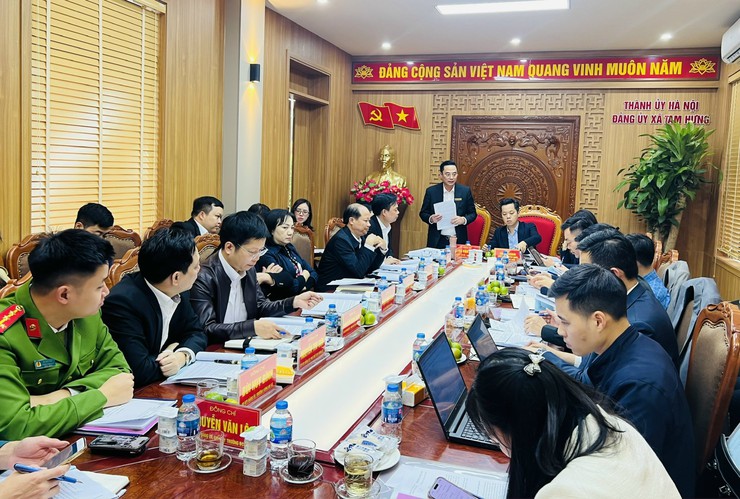 Thành ủy Hà Nội giám sát công tác thực hiện chuyên đề trọng tâm, cấp bách tại xã Tam Hưng- Ảnh 2.