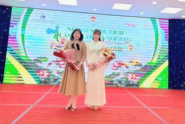 Thí sinh xã Nam Phù tỏa sáng tại Vòng sơ khảo Hội thi “Nữ Đại sứ du lịch làng nghề Hà Nội” năm 2025- Ảnh 5.