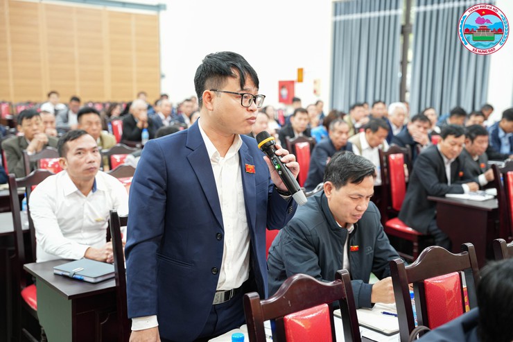 Kỳ họp thứ 4 Hội đồng Nhân dân xã Hưng Đạo tiếp tục ngày làm việc thứ hai- Ảnh 2.