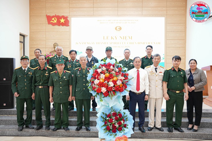 Lễ kỷ niệm 36 năm thành lập hội Cựu Chiến Binh Việt Nam (6/12/1989-6/12/2025)- Ảnh 7.