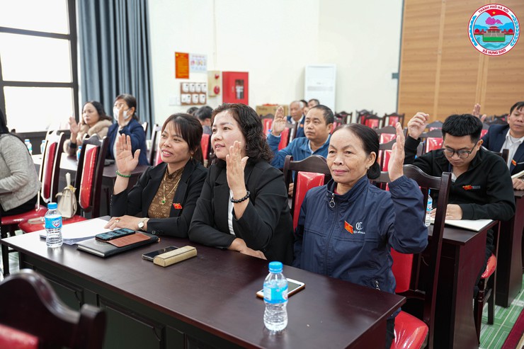 Kỳ họp thứ 4 Hội đồng Nhân dân xã Hưng Đạo tiếp tục ngày làm việc thứ hai- Ảnh 15.