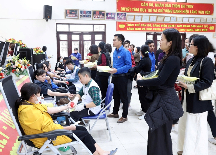 26 năm Ngày Toàn dân hiến máu tình nguyện 7/4- Ảnh 3. 26 năm Ngày Toàn dân hiến máu tình nguyện 7/4- Ảnh 3.
