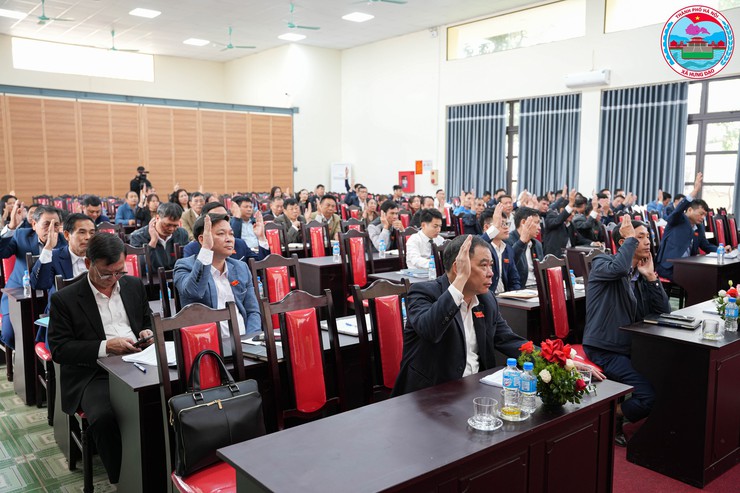 Kỳ họp thứ 4 Hội đồng Nhân dân xã Hưng Đạo tiếp tục ngày làm việc thứ hai- Ảnh 14.