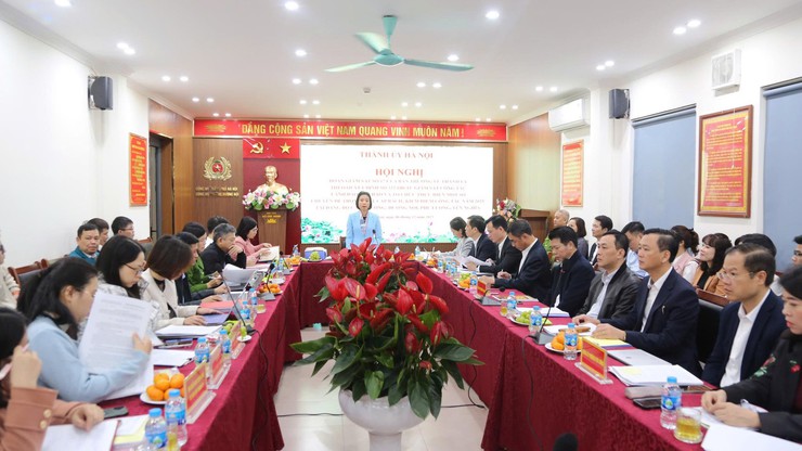 Đoàn giám sát số 17 của BTV Thành ủy làm việc với 3 phường Phú Lương, Dương Nội, Yên Nghĩa về thực hiện các chuyên đề trọng tâm, cấp bách gắn với công tác kiểm điểm cuối năm 2025.- Ảnh 1.