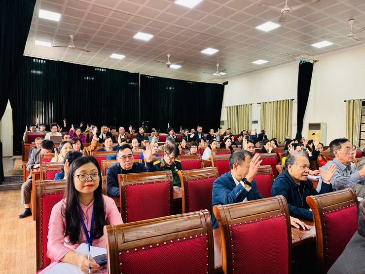 Kỳ họp thứ Tư HĐND xã Thanh Trì: Quyết nghị nhiều nhiệm vụ trọng tâm năm 2026 - Ảnh 6.