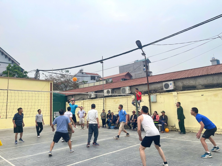 KHAI MẠC VÀ TRAO GIẢI BÓNG CHUYỀN HƠI NAM HỘI CCB XÃ VĨNH THANH NĂM 2025.- Ảnh 9.
