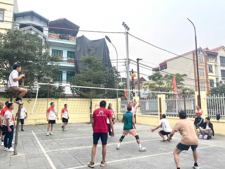 KHAI MẠC VÀ TRAO GIẢI BÓNG CHUYỀN HƠI NAM HỘI CCB XÃ VĨNH THANH NĂM 2025.- Ảnh 11.