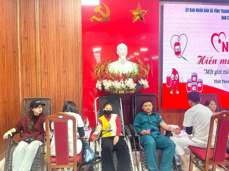 XÃ VĨNH THANH TỔ CHỨC NGÀY HỘI HIẾN MÁU TÌNH NGUYỆN NĂM 2025- Ảnh 6.