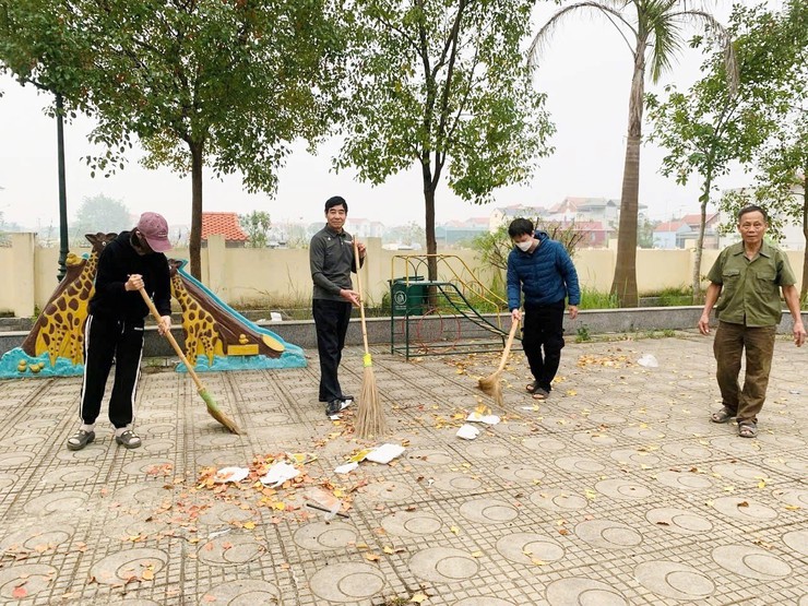 Dương Hoà tăng cường vệ sinh môi trường, đẩy mạnh phong trào thi đua “Sáng – xanh – sạch – đẹp ” - Ảnh 3.