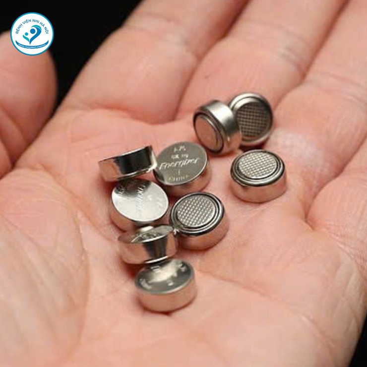 Bệnh viện Nhi Hà Nội: Cảnh báo tình trạng nuốt phải dị vật ở trẻ nhỏ- Ảnh 1.