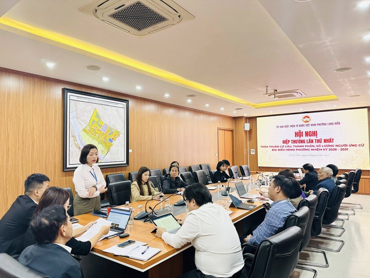 HỘI NGHỊ HIỆP THƯƠNG LẦN THỨ NHẤT GIỚI THIỆU NGƯỜI ỨNG CỬ ĐẠI BIỂU HĐND PHƯỜNG LONG BIÊN NHIỆM KỲ 2026 - 2031- Ảnh 3.