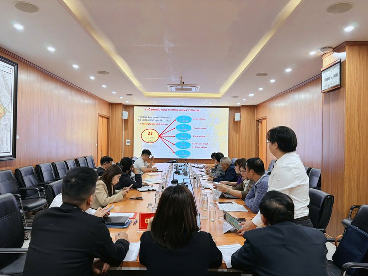 HỘI NGHỊ HIỆP THƯƠNG LẦN THỨ NHẤT GIỚI THIỆU NGƯỜI ỨNG CỬ ĐẠI BIỂU HĐND PHƯỜNG LONG BIÊN NHIỆM KỲ 2026 - 2031- Ảnh 2.