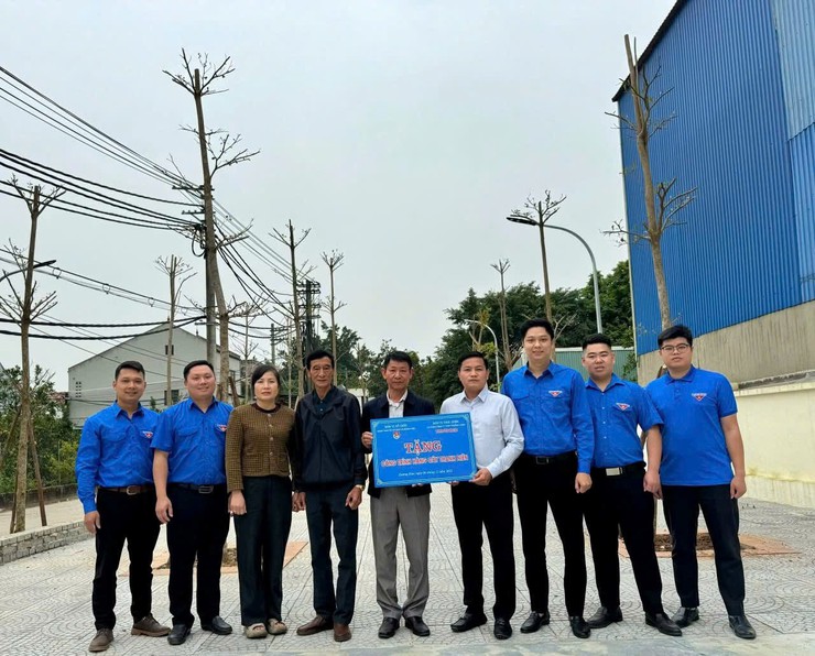 Công trình “Hàng cây thanh niên” – tạo dựng màu xanh cho quê hương - Ảnh 1.