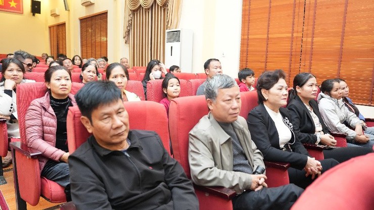 Chiếu phim “Mưa Đỏ” miễn phí phục vụ nhân dân – Hoạt động ý nghĩa hướng tới kỷ niệm 81 năm Ngày thành lập Quân đội nhân dân Việt Nam 22/12- Ảnh 8.