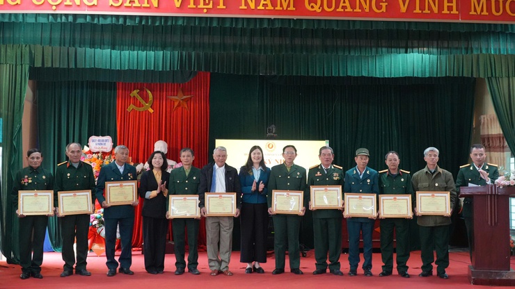 Hội Cựu Chiến binh xã Phượng Dực kỷ niệm 36 năm Ngày thành lập hội Cựu Chiến binh Việt Nam- Ảnh 5.