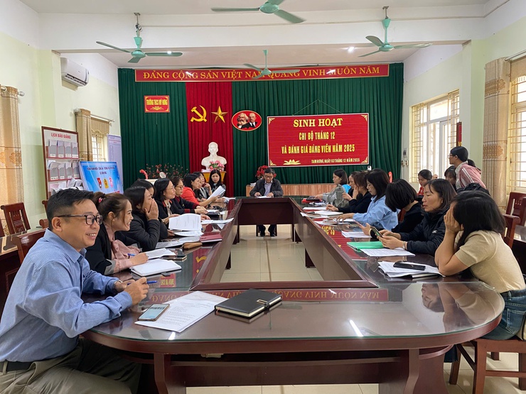 Xã Tam Hưng tập trung kiểm điểm, xếp loại đảng viên cuối năm theo Quy định 03 của Thành ủy Hà Nội- Ảnh 8.