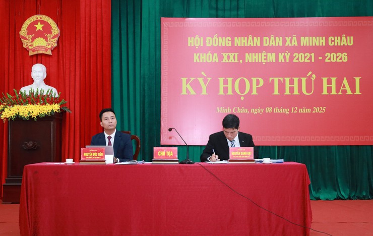 HĐND xã Minh Châu khóa XXI khai mạc Kỳ họp thứ Hai, đánh giá kết quả năm 2025 và Quyết Nghị nhiệm vụ năm 2026- Ảnh 1.