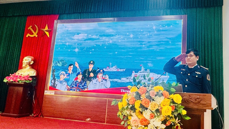 Tam Hưng: Tuyên truyền biển, đảo và Luật Cảnh sát biển Việt Nam, trao quà cho hội viên Cựu chiến binh có hoàn cảnh khó khăn- Ảnh 5.