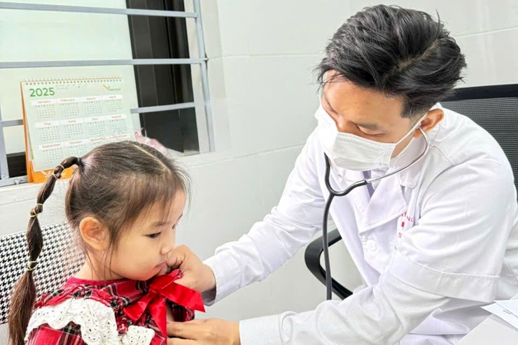 Phường Thanh Xuân tổ chức tiêm chủng bù liều các loại vắc xin trong chương trình tiêm chủng mở rộng cho trẻ nhập học tại các cơ sở giáo dục trên địa bàn- Ảnh 1.