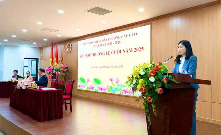 Kỳ họp thường lệ cuối năm 2025 HĐND phường - Kỳ họp quyết định các vấn đề quan trọng để phát triển kinh tế - xã hội phường Cầu Giấy năm 2026- Ảnh 5.