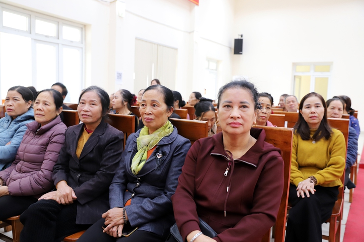 Ban Chấp hành Hội nông dân xã Thượng Phúc tuyên truyền cuộc vận động “Người Việt Nam ưu tiên dùng hàng Việt Nam”- Ảnh 3.