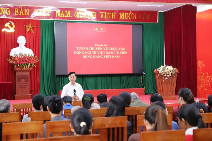 Ban Chấp hành Hội nông dân xã Thượng Phúc tuyên truyền cuộc vận động “Người Việt Nam ưu tiên dùng hàng Việt Nam”- Ảnh 2.