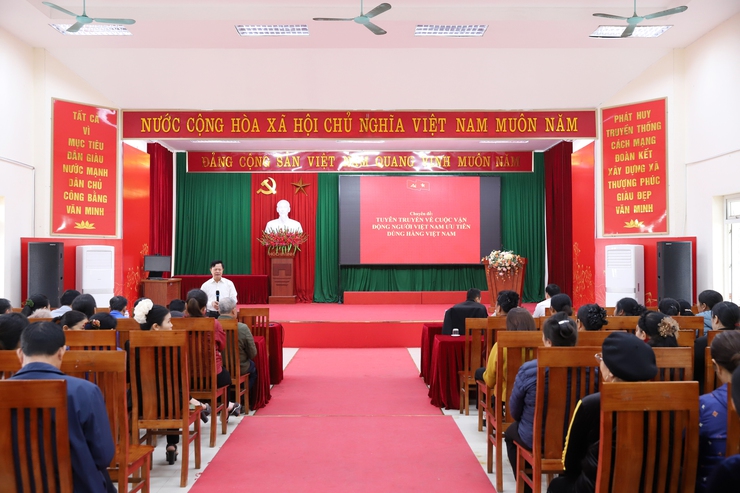 Ban Chấp hành Hội nông dân xã Thượng Phúc tuyên truyền cuộc vận động “Người Việt Nam ưu tiên dùng hàng Việt Nam”- Ảnh 4.