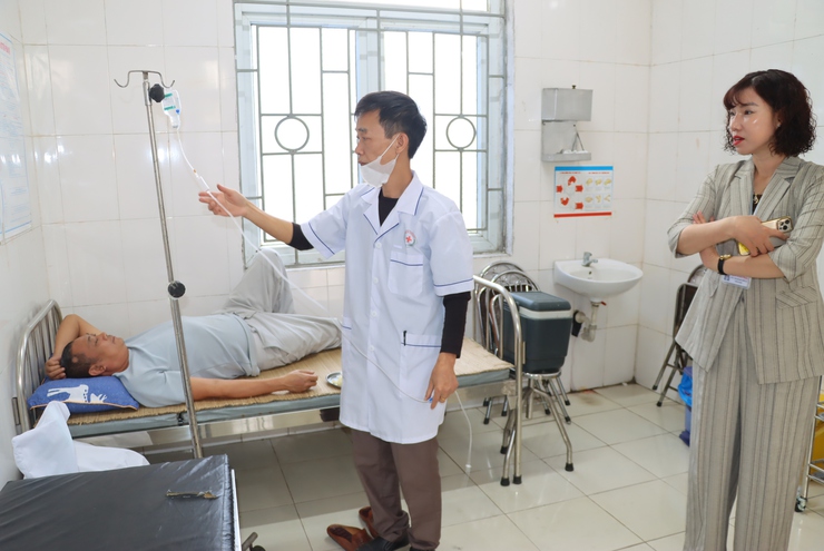 Đoàn công tác của  UBND xã Phú Xuyên  kiểm tra công vụ đột xuất tại các cơ quan, đơn vị trên địa bàn.- Ảnh 4.